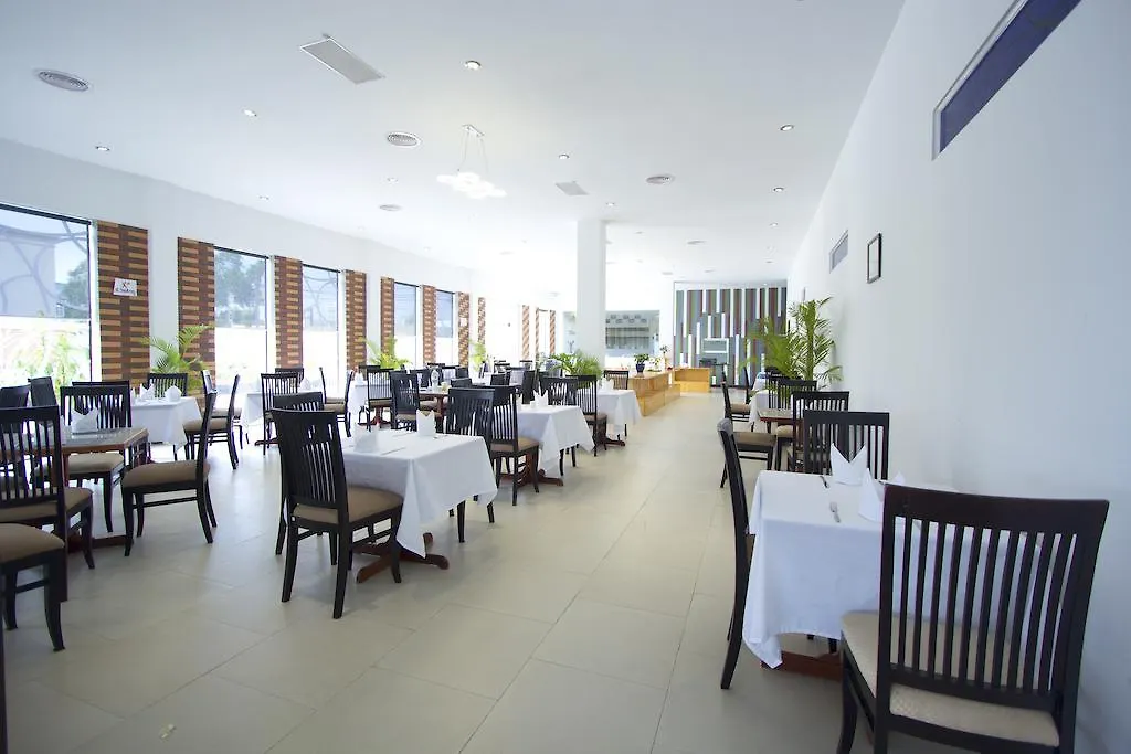 Moon Julie Hotel Sihanoukville 4*,